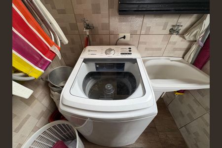 Apartamento à venda com 120m², 3 quartos e 2 vagas Apartamento à venda com 120m², 3 quartos e 2 vagasLavanderia