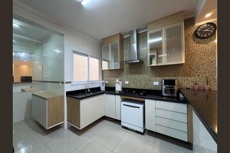 Apartamento à venda com 120m², 3 quartos e 2 vagas Apartamento à venda com 120m², 3 quartos e 2 vagasCozinha