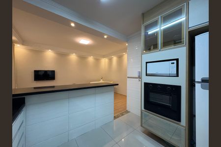 Apartamento à venda com 120m², 3 quartos e 2 vagas Apartamento à venda com 120m², 3 quartos e 2 vagasCozinha