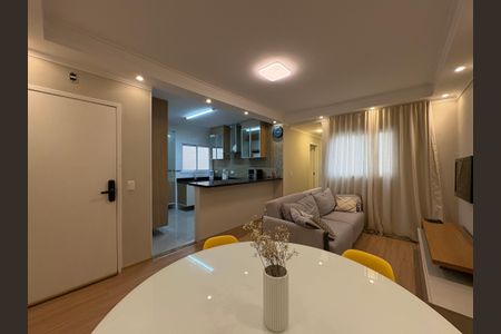 Sala de apartamento à venda com 3 quartos, 120m² em Vila Vilma, Santo André