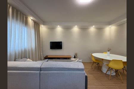 Apartamento à venda com 120m², 3 quartos e 2 vagas Apartamento à venda com 120m², 3 quartos e 2 vagasSala