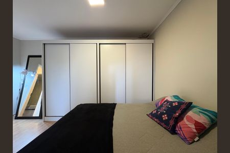 Apartamento à venda com 120m², 3 quartos e 2 vagas Apartamento à venda com 120m², 3 quartos e 2 vagasSuíte