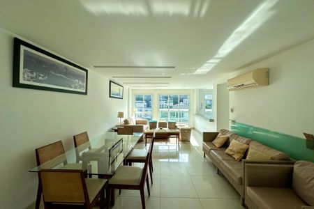 Apartamento à venda com 122m², 3 quartos e 2 vagasÁrea comum