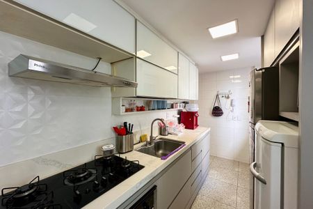 Apartamento à venda com 122m², 3 quartos e 2 vagasCozinha
