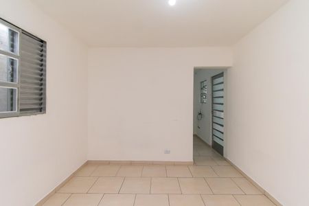 Quarto 2 de casa para alugar com 2 quartos, 32m² em Parque dos Bancarios, São Paulo