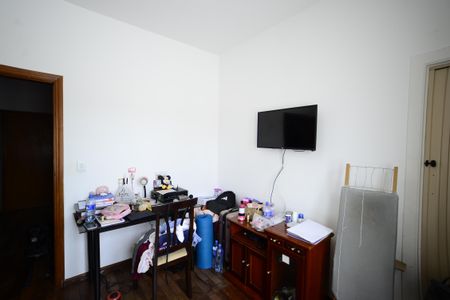 Casa à venda com 248m², 3 quartos e 2 vagasQuarto