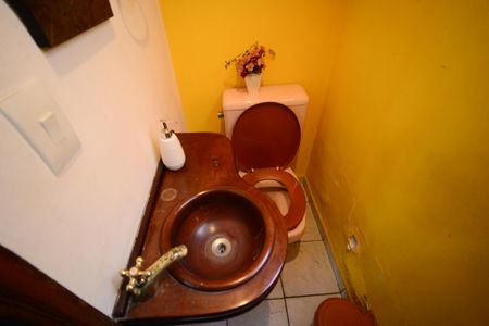 Casa à venda com 248m², 3 quartos e 2 vagasLavabo