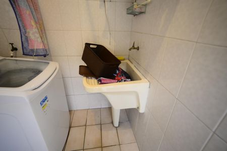 Casa à venda com 248m², 3 quartos e 2 vagasÁrea de Serviço