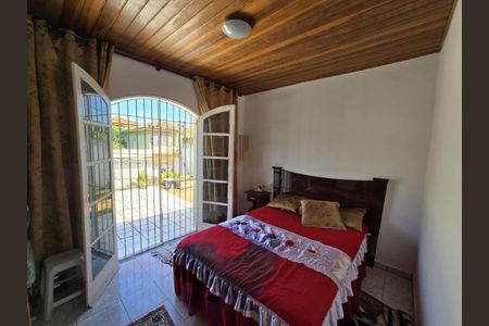 Casa à venda com 6 quartos, 350m² em Jardim Ester Yolanda, São Paulo