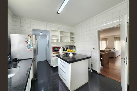 Apartamento para alugar com 150m², 3 quartos e 2 vagasCozinha