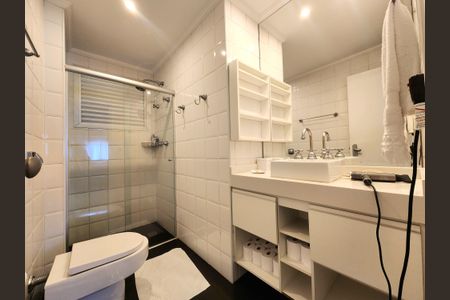 Apartamento para alugar com 150m², 3 quartos e 2 vagasBanheiro Social