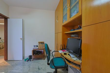 Apartamento à venda com 280m², 4 quartos e 2 vagasEscritório