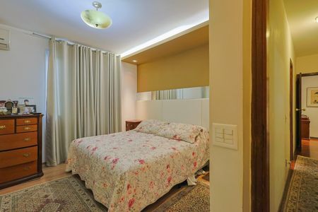 Apartamento à venda com 280m², 4 quartos e 2 vagasSuíte