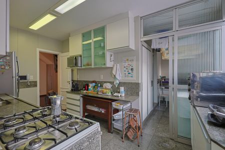Apartamento à venda com 280m², 4 quartos e 2 vagasCozinha