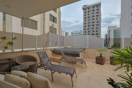 Apartamento à venda com 280m², 4 quartos e 2 vagasCobertura