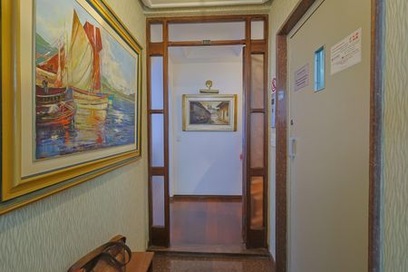 Apartamento à venda com 280m², 4 quartos e 2 vagasEntrada