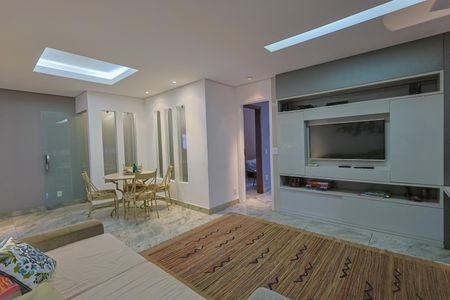 Apartamento à venda com 280m², 4 quartos e 2 vagasCobertura - Sala 