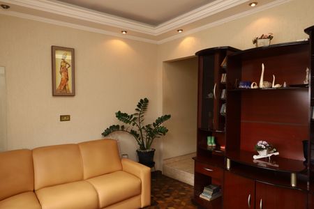 Casa à venda com 175m², 2 quartos e 2 vagasSala