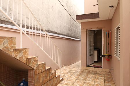 Casa à venda com 175m², 2 quartos e 2 vagasQuintal