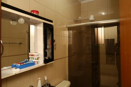 Casa à venda com 175m², 2 quartos e 2 vagasBanheiro