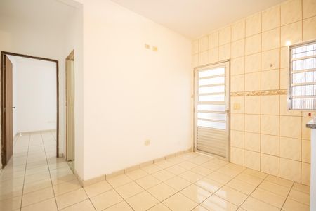 Casa para alugar com 69m², 1 quarto e sem vaga Casa para alugar com 69m², 1 quarto e sem vagaSala