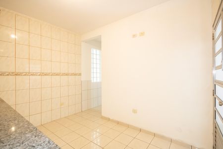 Casa para alugar com 69m², 1 quarto e sem vaga Casa para alugar com 69m², 1 quarto e sem vagaSala