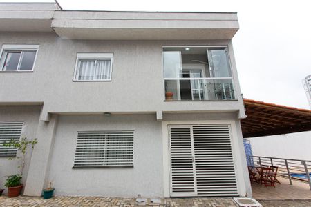 Casa de condomínio à venda com 87m², 3 quartos e 1 vaga Casa de condomínio à venda com 87m², 3 quartos e 1 vagaFachada