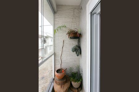 Casa de condomínio à venda com 87m², 3 quartos e 1 vaga Casa de condomínio à venda com 87m², 3 quartos e 1 vagaVaranda da Suíte