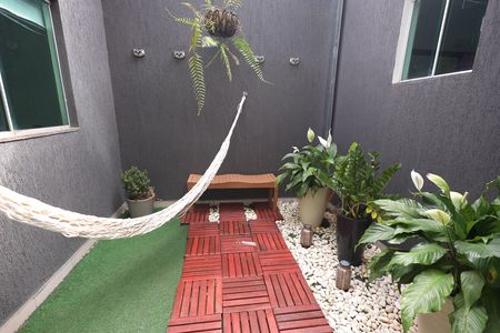 Jardim de casa à venda com 3 quartos, 138m² em Jardim Atlantico, Goiânia