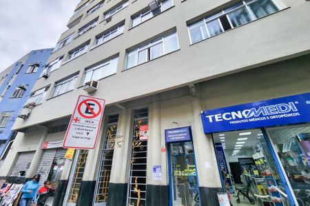 Apartamento à venda com 35m², 1 quarto e sem vagaFachada