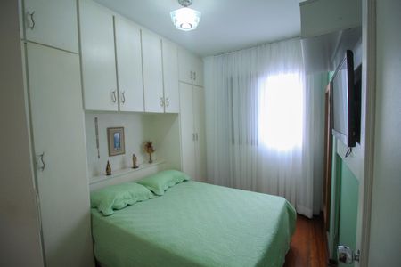 Apartamento à venda com 94m², 3 quartos e 1 vagaQuarto 2