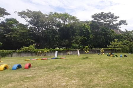 Apartamento à venda com 47m², 2 quartos e 1 vaga Apartamento à venda com 47m², 2 quartos e 1 vagaÁrea comum - Playground