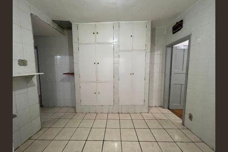 Casa à venda com 100m², 3 quartos e 2 vagas Casa à venda com 100m², 3 quartos e 2 vagasCozinha