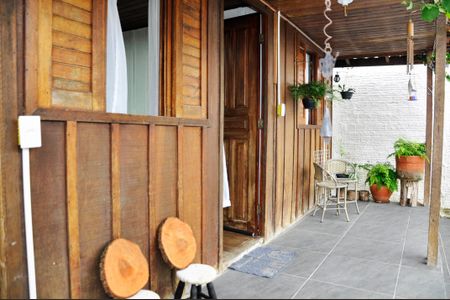 Casa à venda com 171m², 2 quartos e 2 vagasDetalhe - Varanda