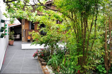 Casa à venda com 171m², 2 quartos e 2 vagasQuintal