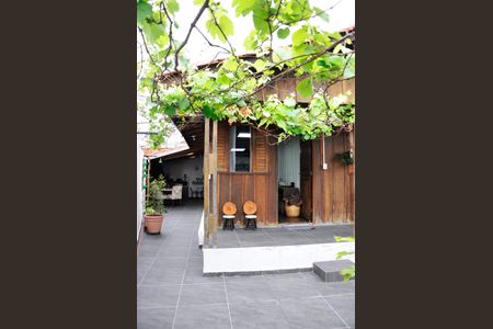 Casa à venda com 171m², 2 quartos e 2 vagasQuintal