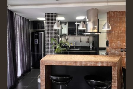 Apartamento para alugar com 160m², 2 quartos e 2 vagasCozinha