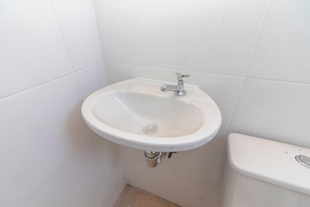 Apartamento à venda com 55m², 2 quartos e 1 vaga Apartamento à venda com 55m², 2 quartos e 1 vagaBanheiro Social