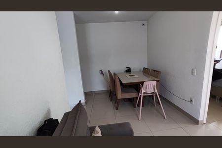 Sala de apartamento à venda com 2 quartos, 48m² em Gardênia Azul, Rio de Janeiro