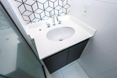 Banheiro Social de apartamento para alugar com 2 quartos, 70m² em Liberdade, São Paulo