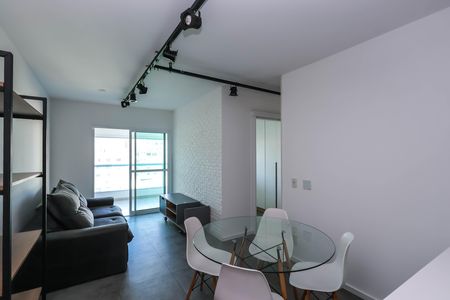Sala de apartamento para alugar com 2 quartos, 70m² em Liberdade, São Paulo