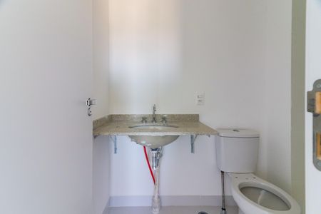 Apartamento à venda com 73m², 2 quartos e 1 vaga Apartamento à venda com 73m², 2 quartos e 1 vagaBanheiro da Suíte