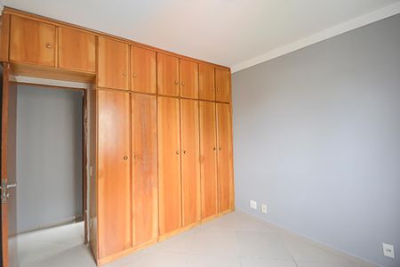 Apartamento à venda com 65m², 3 quartos e 1 vagaQuarto 2