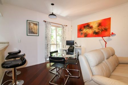 Casa para alugar com 1 quarto, 56m² em Vila Olímpia, São Paulo