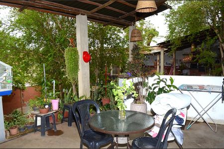 Casa para alugar com 210m², 3 quartos e sem vagaÁrea de Serviço