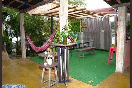 Casa para alugar com 210m², 3 quartos e sem vagaÁrea comum