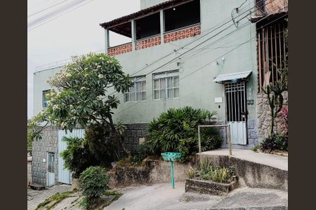 Casa para alugar com 210m², 3 quartos e sem vaga Casa para alugar com 210m², 3 quartos e sem vagaFachada