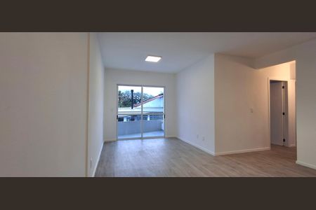 Apartamento para alugar com 90m², 3 quartos e 1 vaga Apartamento para alugar com 90m², 3 quartos e 1 vagaSala