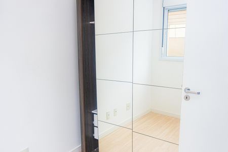 Quarto 1 de apartamento para alugar com 2 quartos, 32m² em Socorro, São Paulo