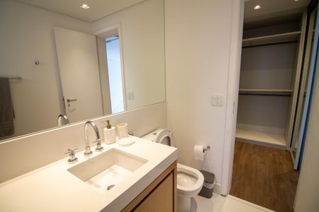 Apartamento à venda com 111m², 1 quarto e 2 vagasBanheiro da Suíte